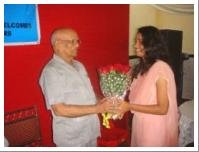 Placeholder: the original page gave this picture no description, and none has been written yet. It came from daaiz\daaiz\special\news\mumbai.asp.