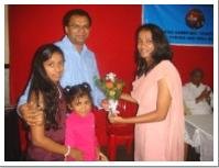 Placeholder: the original page gave this picture no description, and none has been written yet. It came from daaiz\daaiz\special\news\mumbai.asp.